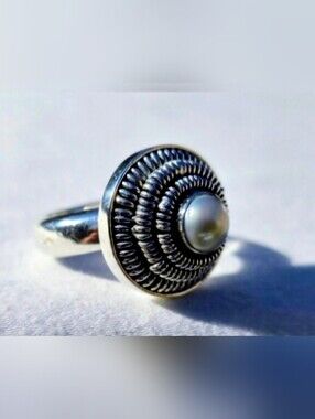 Vintage Bali 925 Mother-of-pearl Coil Dome Granulation Ring